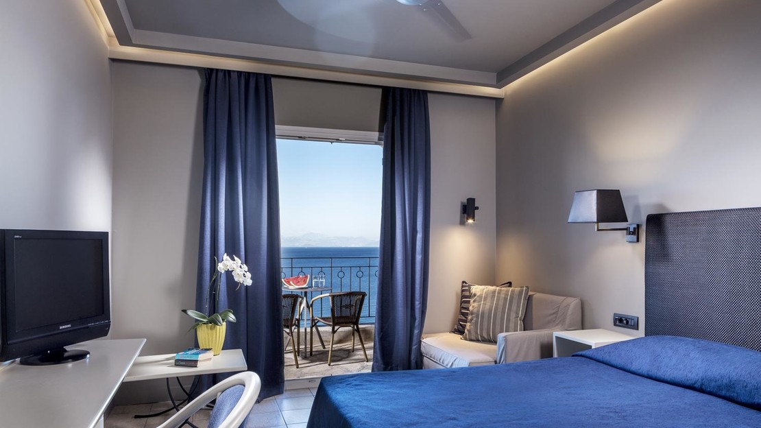 Double Room – Sea View (Main Building)